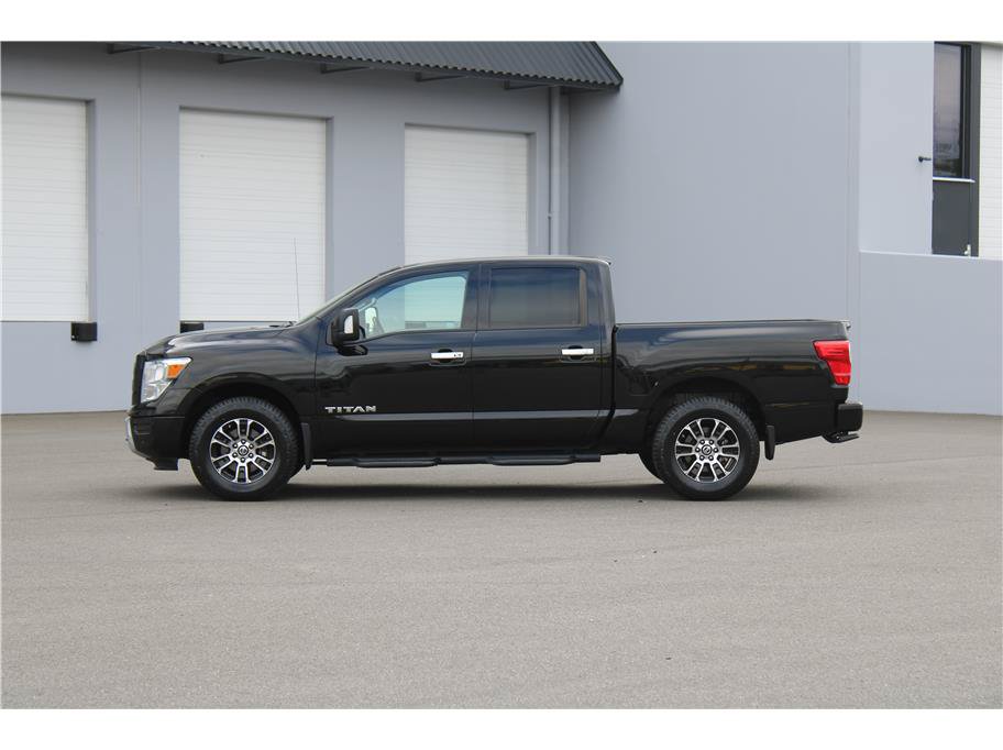 Used 2021 Nissan Titan SV w/ SV Convenience Package AWD/4WD image 2