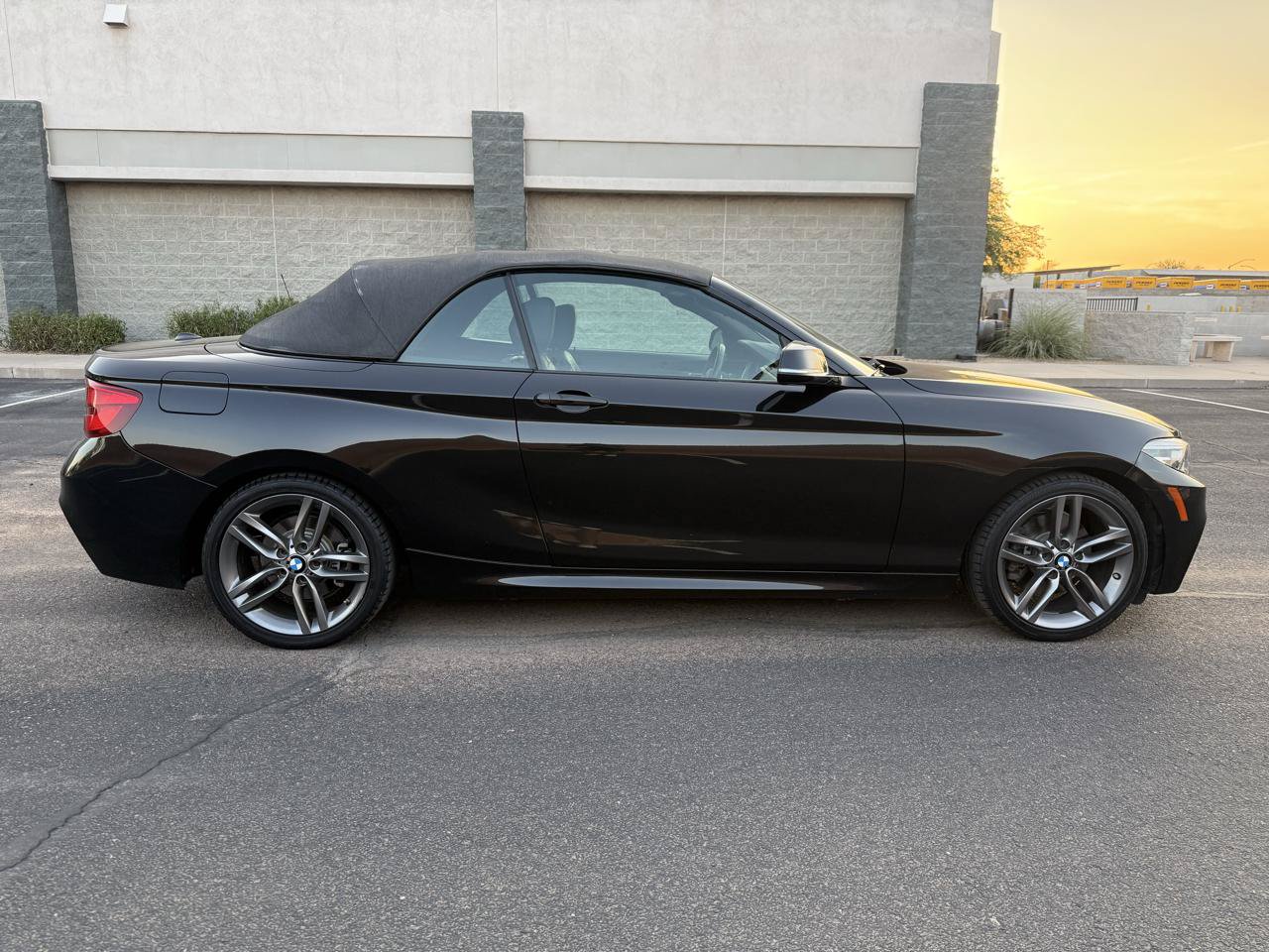 Used 2019 BMW 230i Convertible w/ M Sport Package RWD image 23