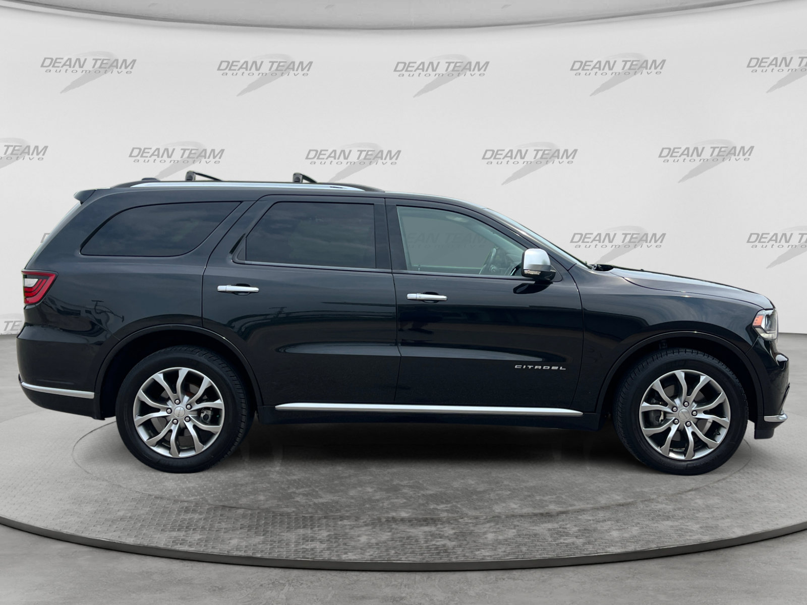 Used 2016 Dodge Durango Citadel w/ Premium Entertainment Group AWD/4WD image 8