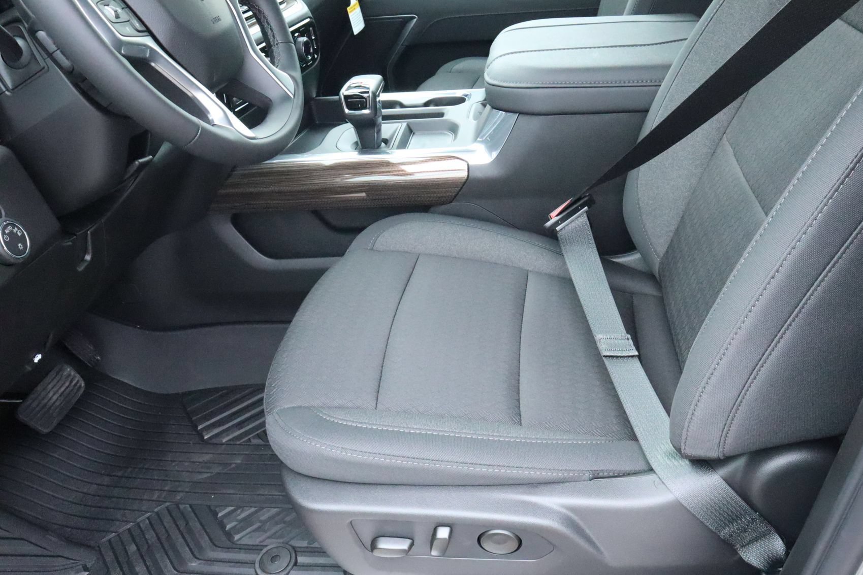 New 2026 Chevrolet Silverado 1500 LT AWD/4WD image 15