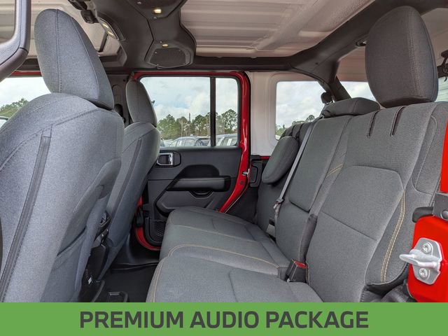 Used 2025 Jeep Wrangler Unlimited Sahara image 24