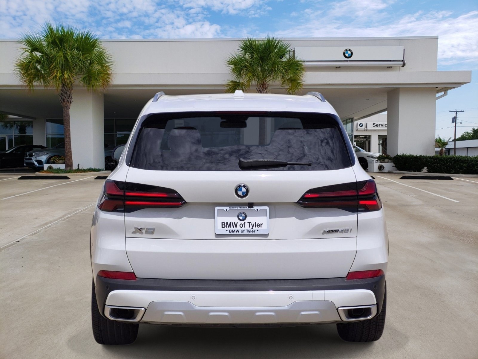Certified 2025 BMW X5 xDrive40i w/ Climate Comfort Package AWD/4WD image 5