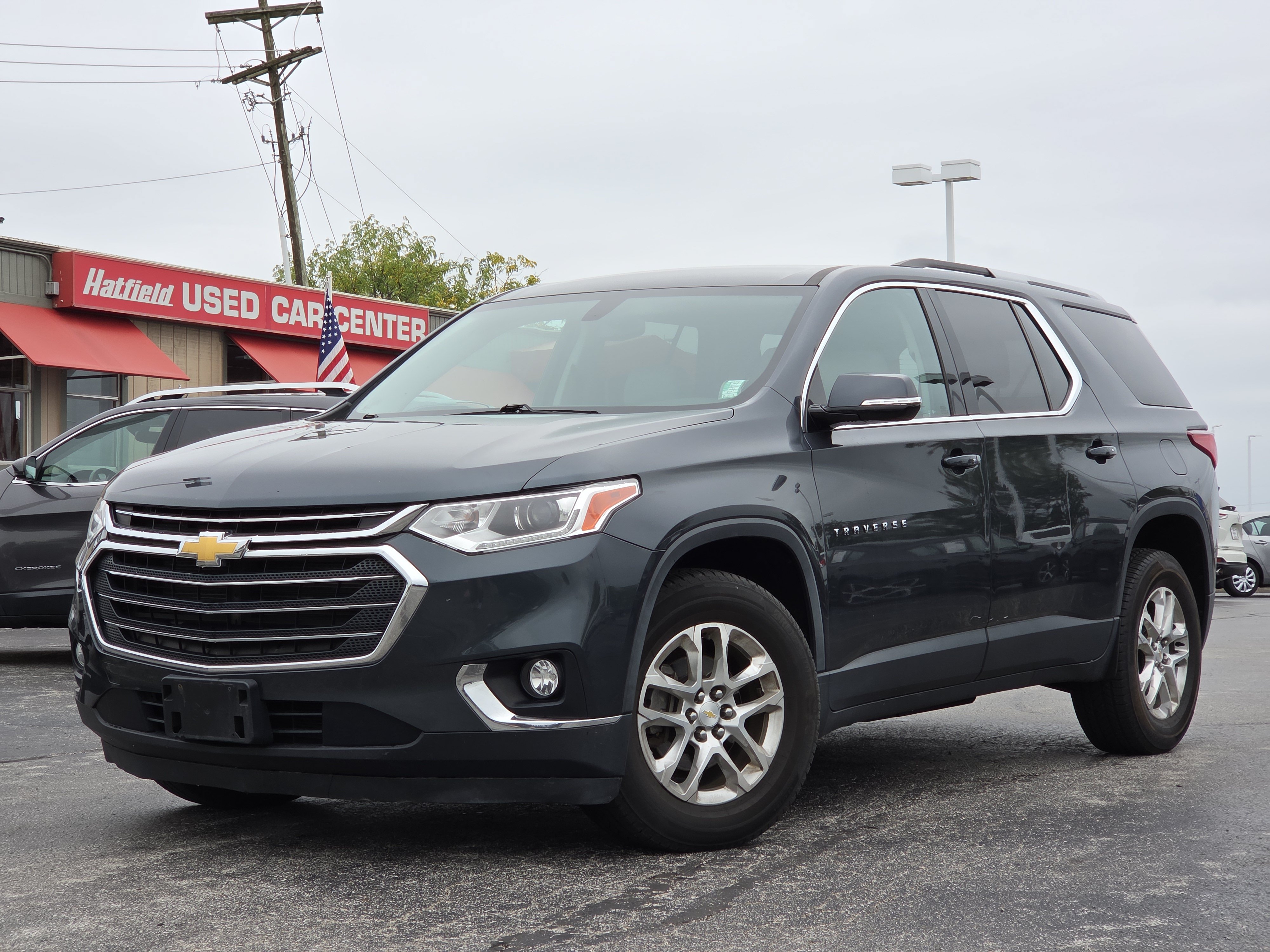 Used 2018 Chevrolet Traverse LT w/ LPO, Floor Liner Package AWD/4WD image 1