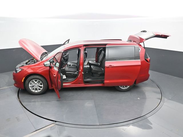 New 2026 Chrysler Voyager LX image 71