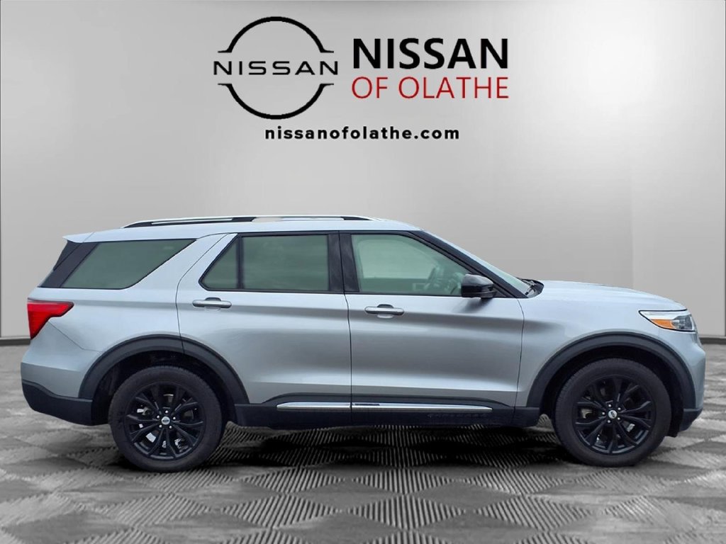 Used 2022 Ford Explorer Limited AWD/4WD image 30