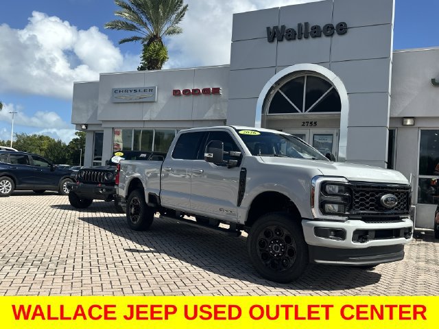Used 2026 Ford F250 Lariat w/ Black Appearance Package AWD/4WD image 1