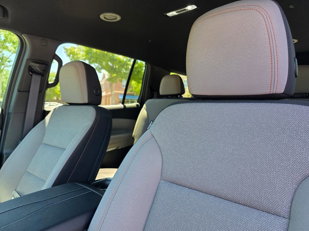 New 2026 Chevrolet Traverse LT w/ Driver Confidence Package FWD image 10