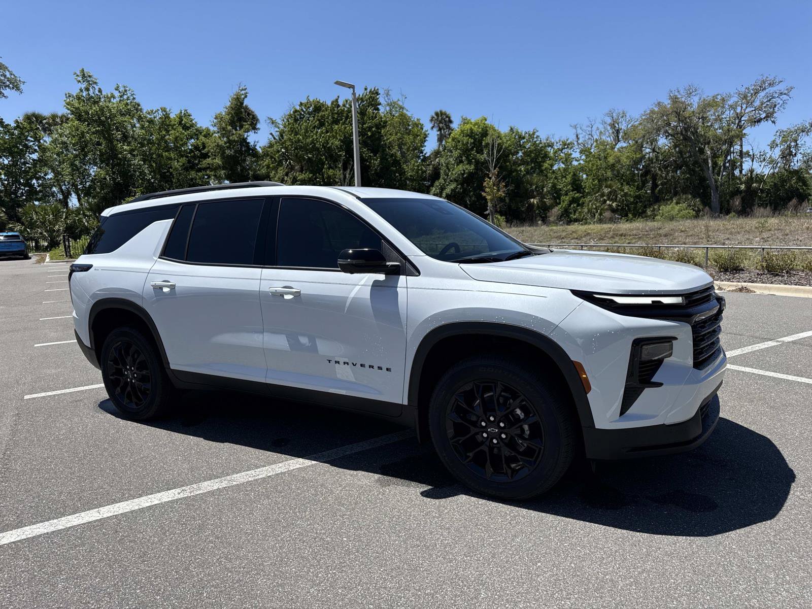 New 2026 Chevrolet Traverse LT w/ Midnight/Sport Edition FWD 360° Tour