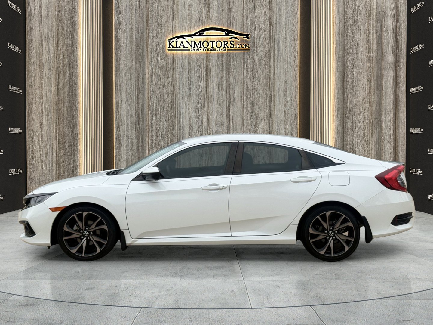 Used 2020 Honda Civic Sport image 4