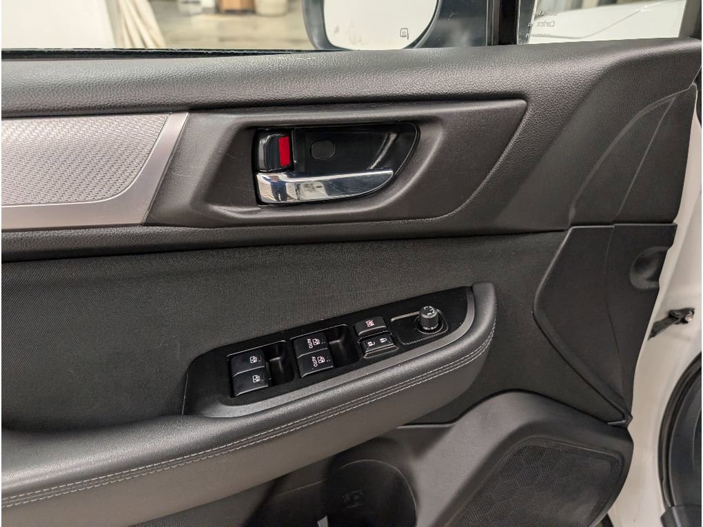 Used 2019 Subaru Outback 2.5i Premium image 8