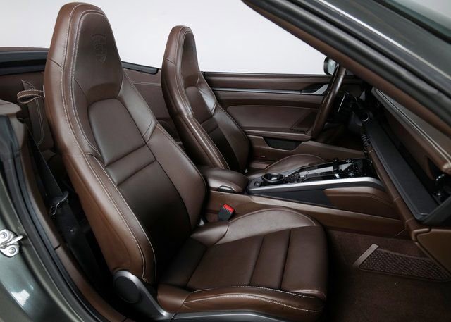 Used 2021 Porsche 911 Carrera S image 3