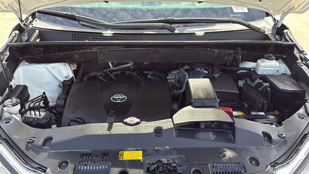 Used 2019 Toyota Highlander Plus image 36