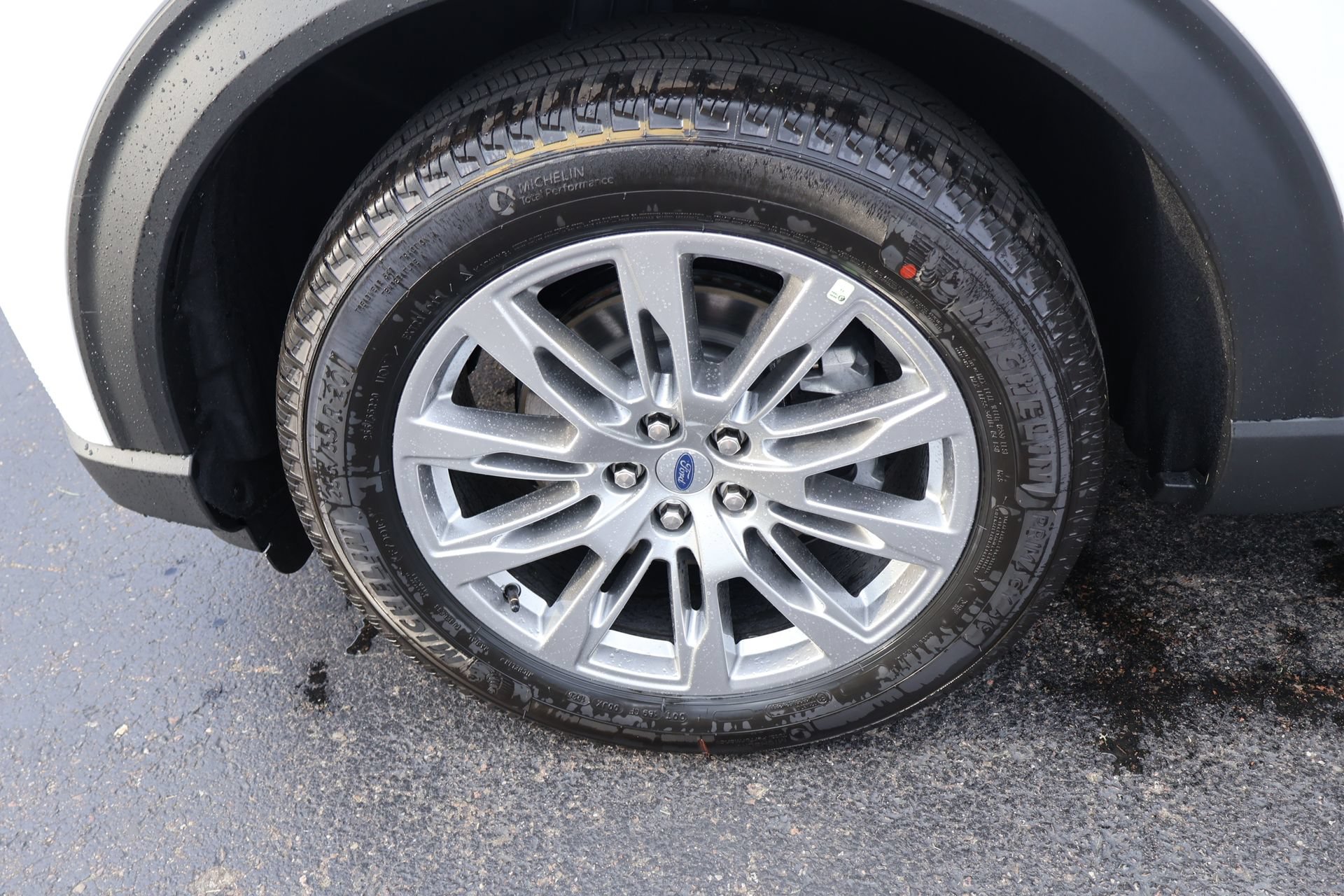 New 2026 Ford Explorer Active w/ Active Comfort Package AWD/4WD image 19