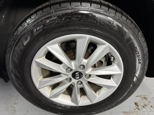 Used 2020 Kia Sorento LX w/ LX I4 Convenience Package image 6