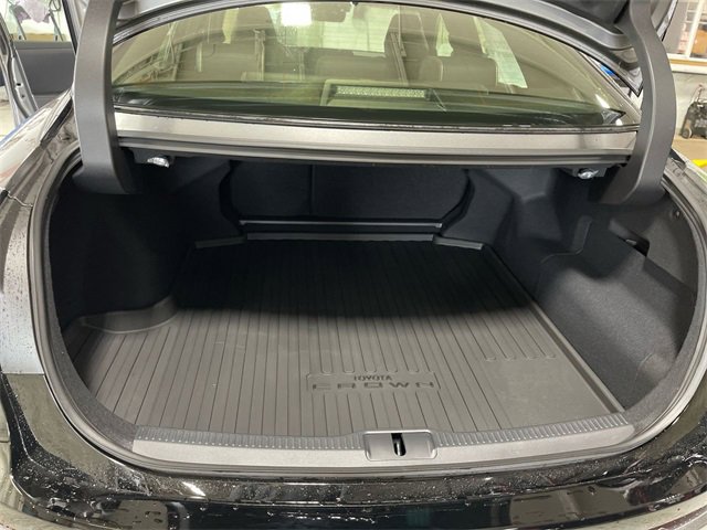New 2026 Toyota Crown Platinum image 23