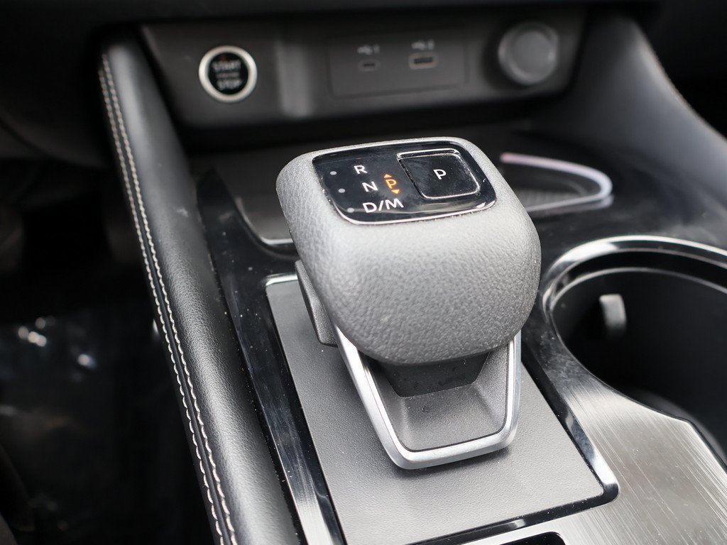 Used 2023 Nissan Rogue Platinum w/ Platinum Premium Package FWD image 56