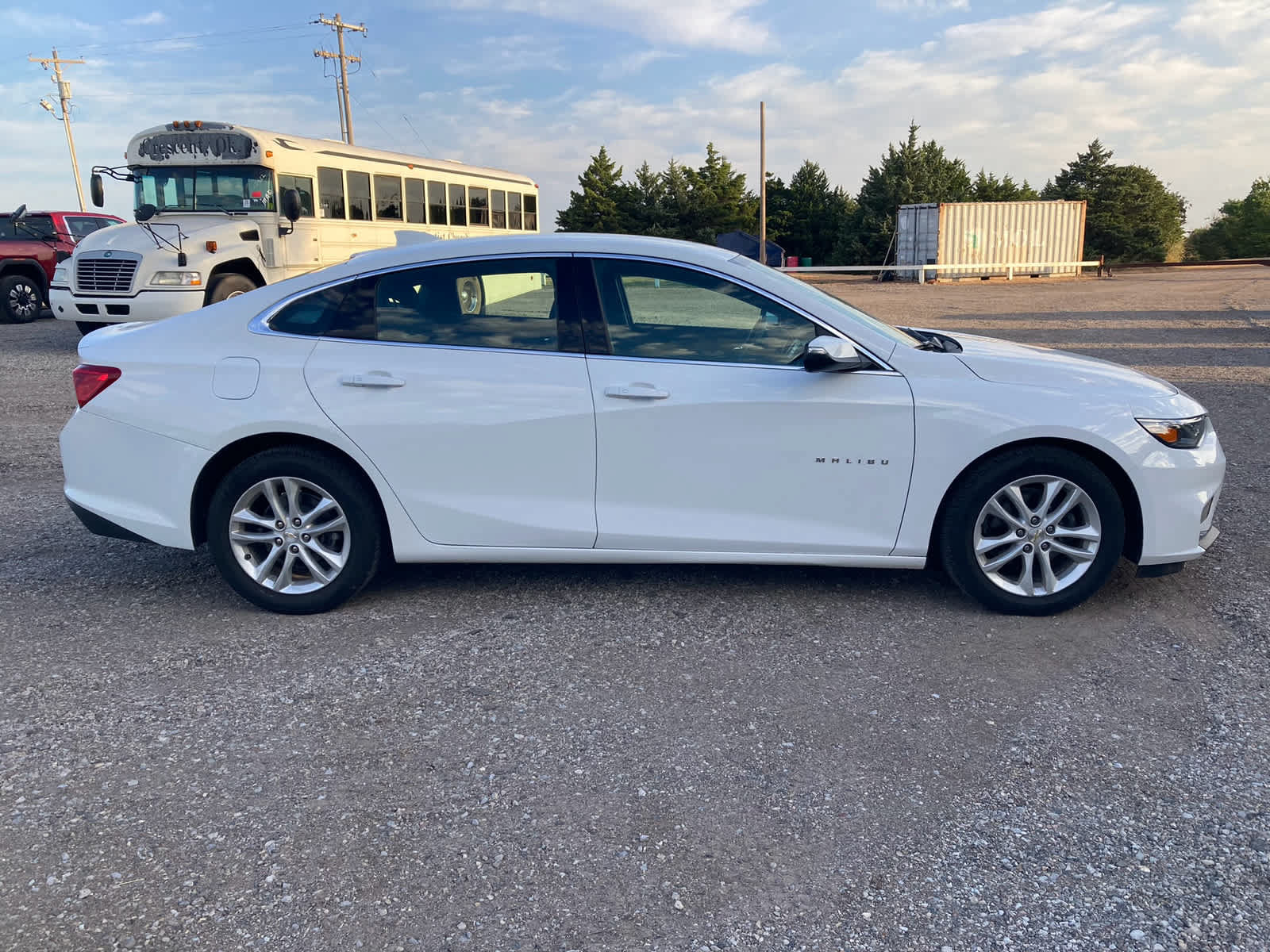 Used 2018 Chevrolet Malibu LT FWD image 8