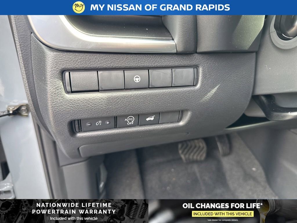 New 2026 Nissan Rogue SV w/ Cold Weather Package AWD/4WD image 13