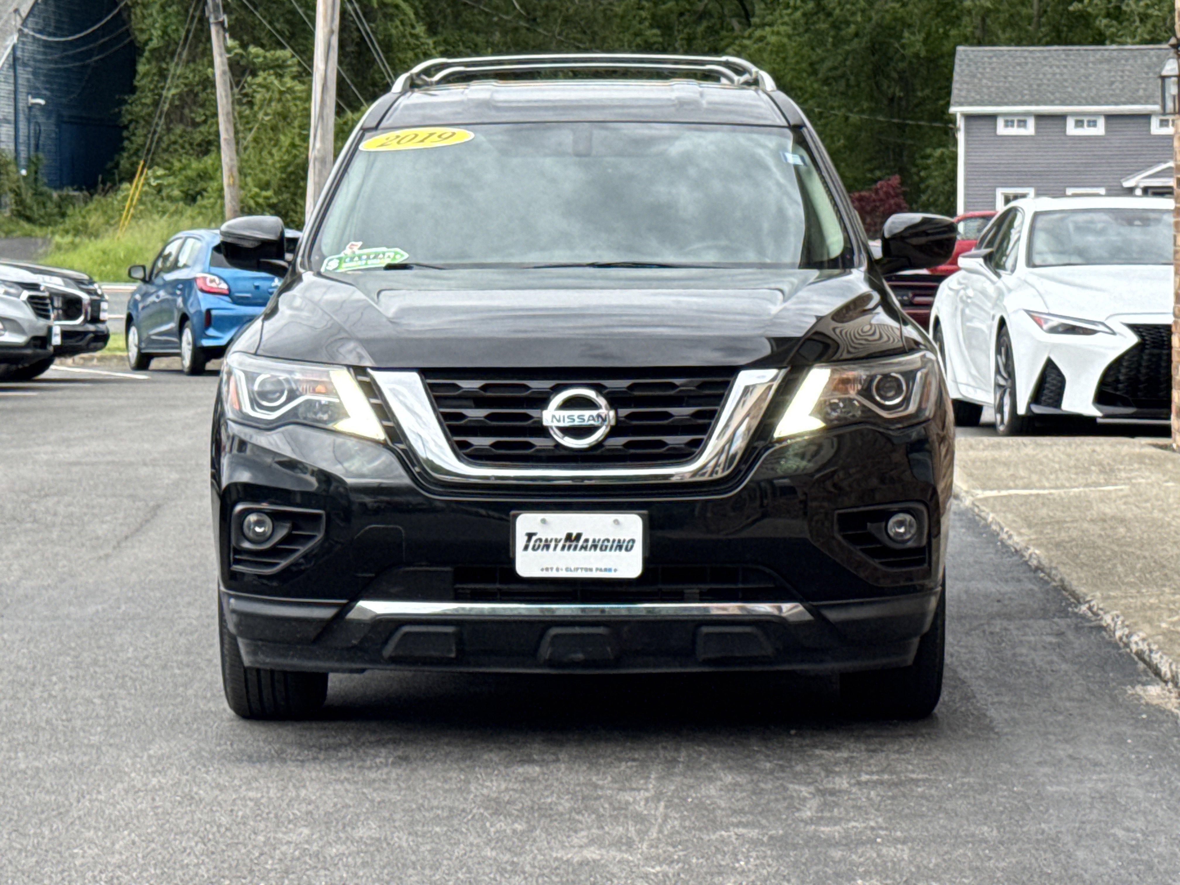 Used 2019 Nissan Pathfinder SV w/ Cargo Package AWD/4WD image 8