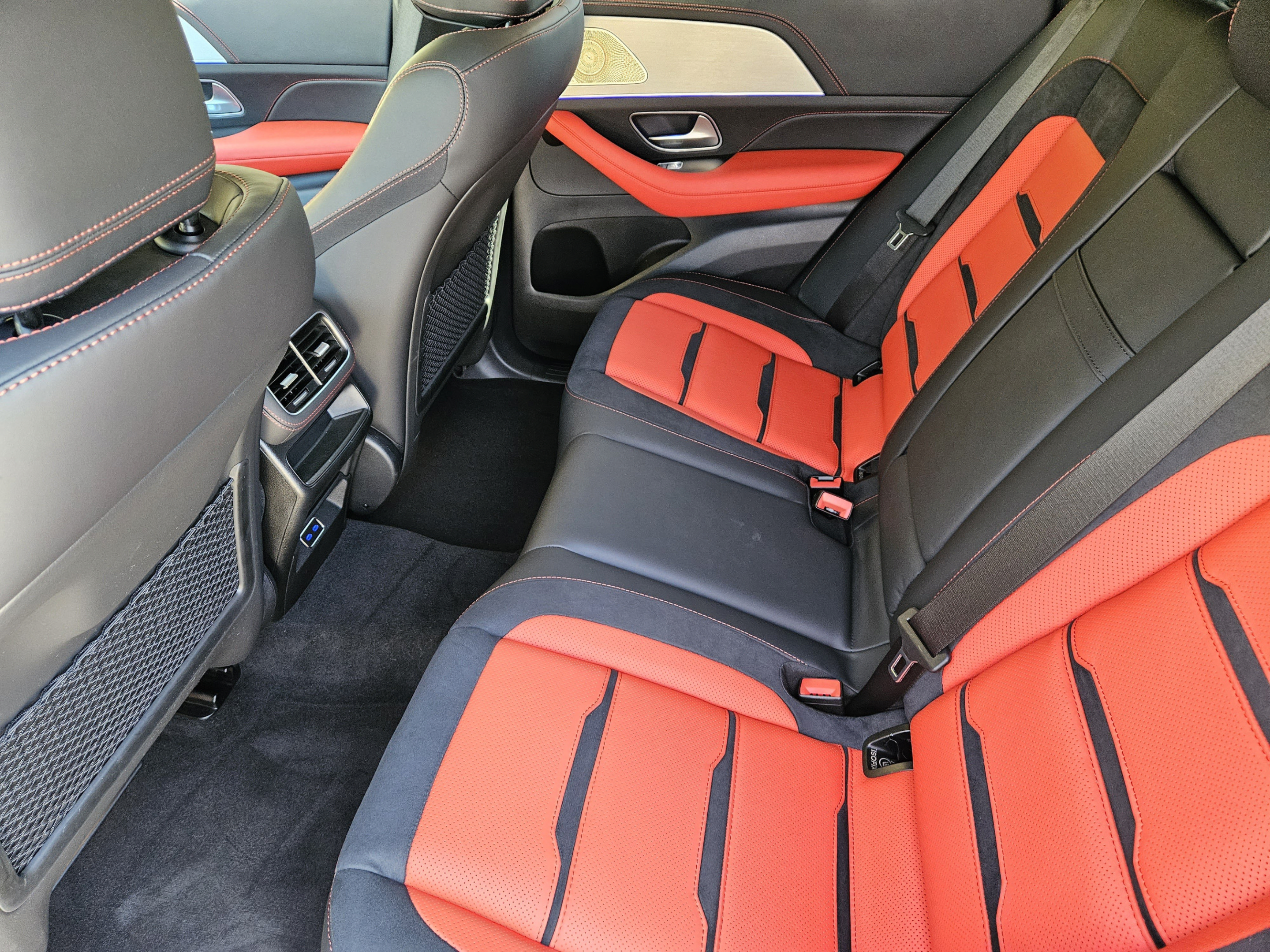 Certified 2024 Mercedes-Benz GLE 53 AMG 4MATIC Coupe w/ Driver Assistance Package image 26