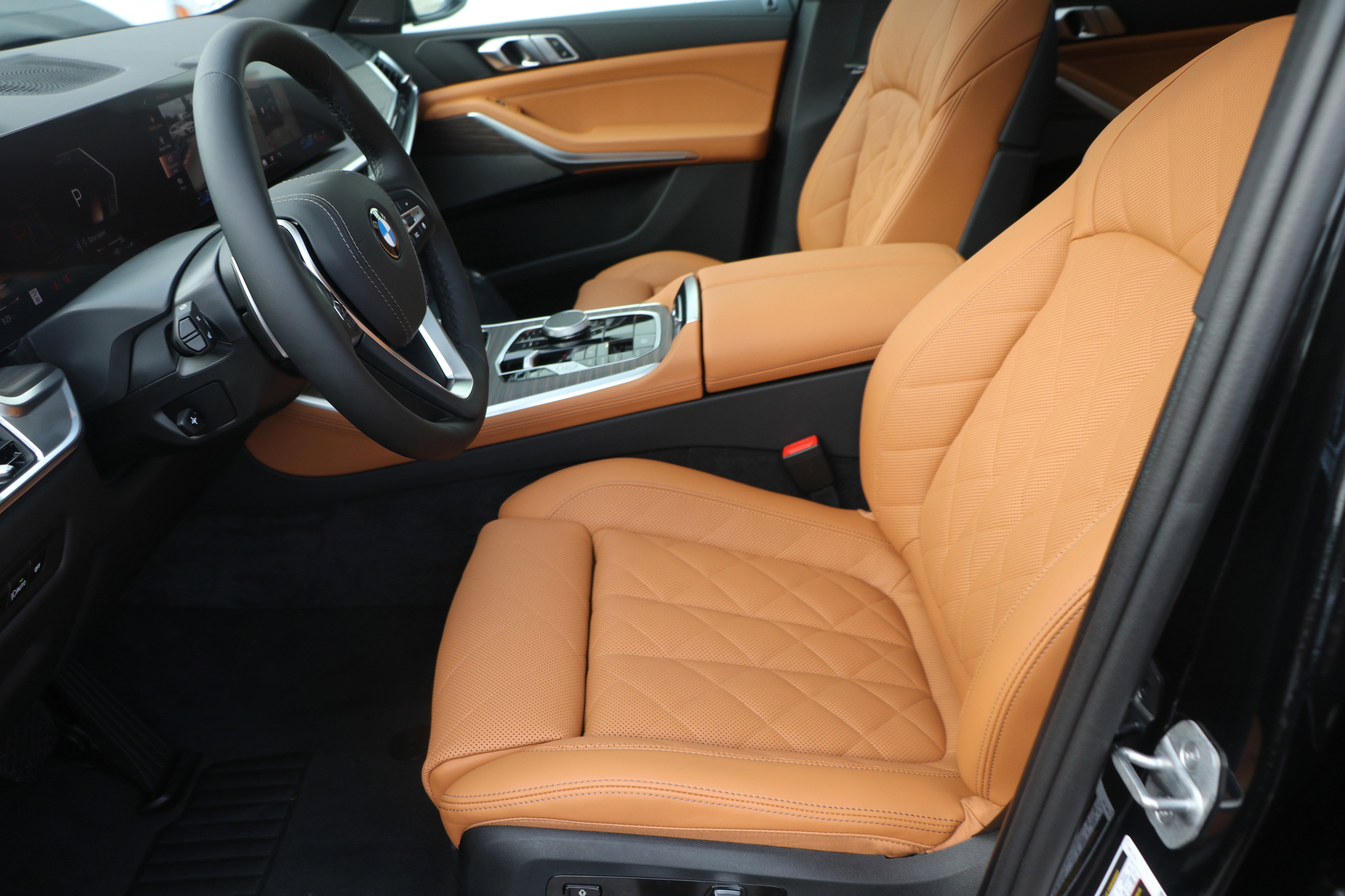 Certified 2026 BMW X5 sDrive40i w/ Climate Comfort Package image 15