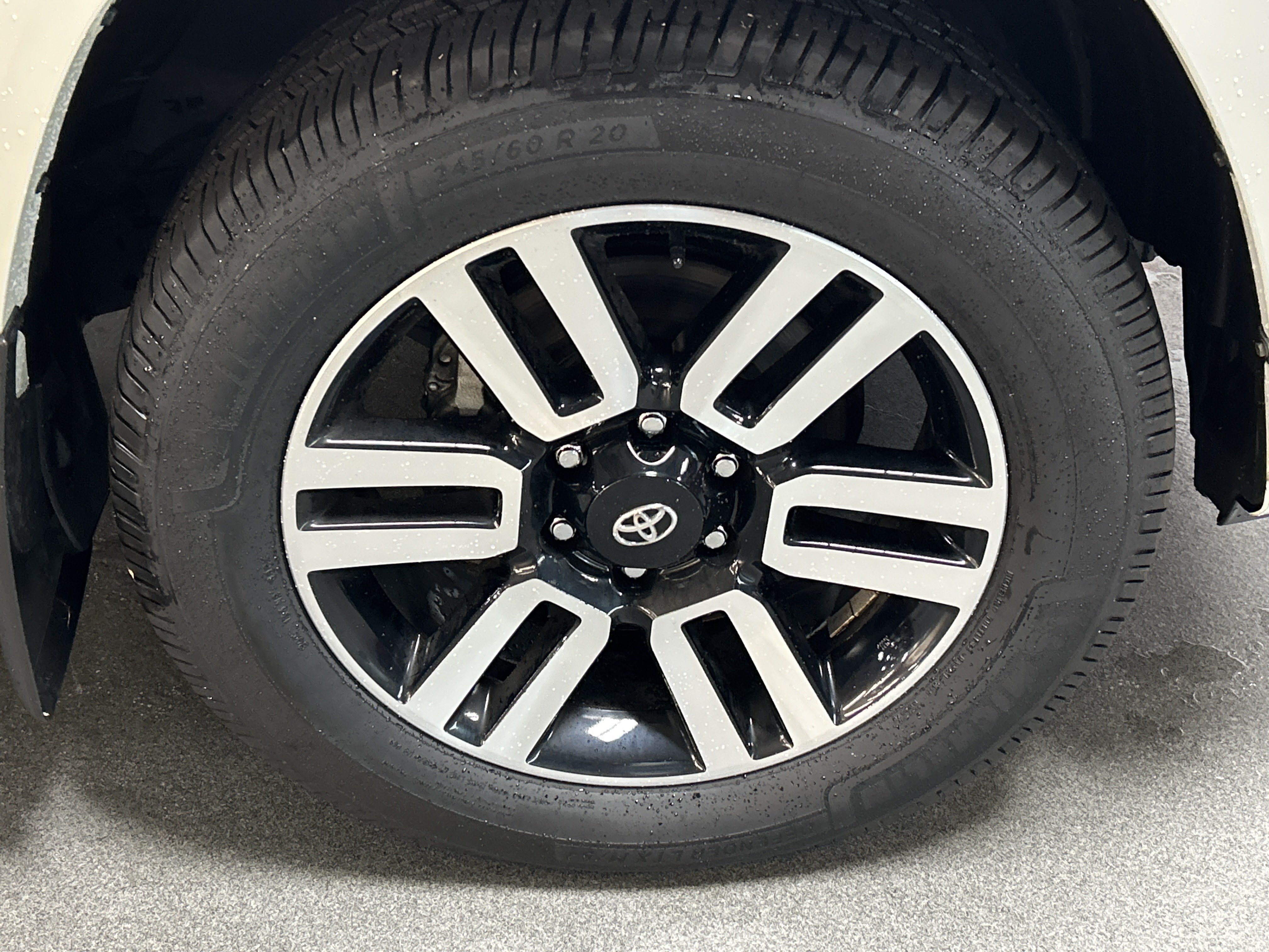 Used 2023 Toyota 4Runner Limited AWD/4WD image 13