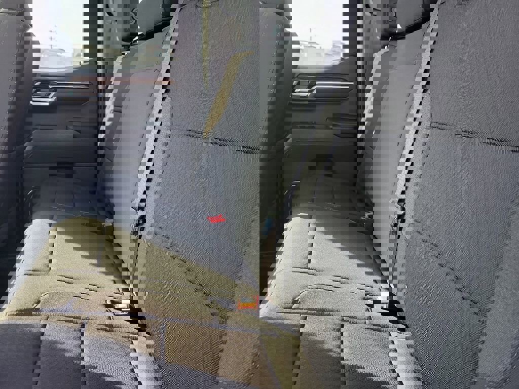 Used 2024 GMC Sierra 1500 SLE w/ Preferred Package image 10