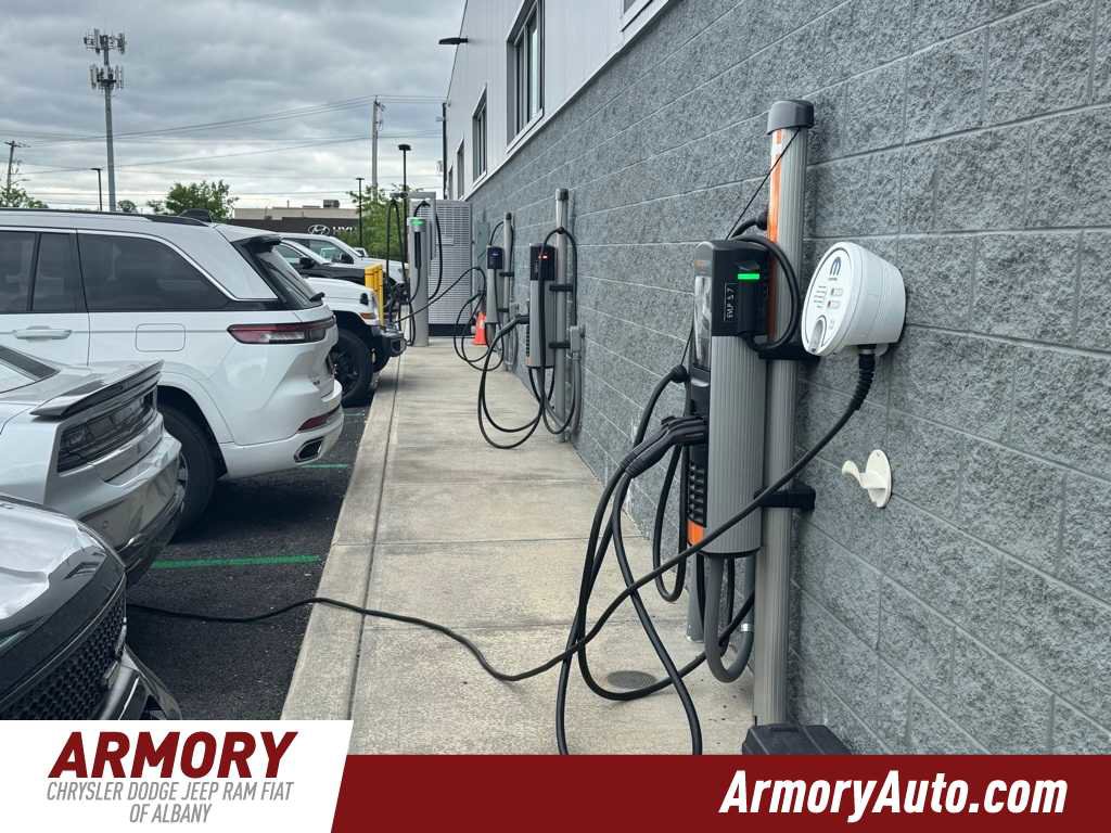 New 2025 Dodge Charger Scat Pack w/ Track Pack image 6