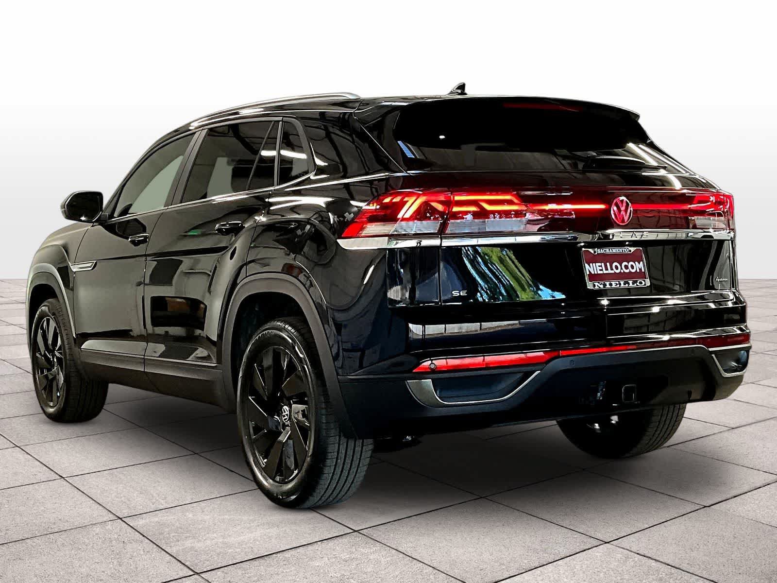 New 2026 Volkswagen Atlas Cross Sport SE AWD/4WD image 3