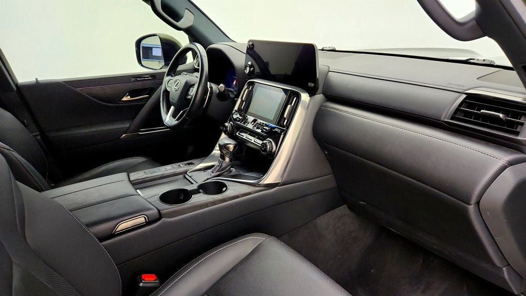 Used 2023 Lexus LX 600 4WD w/ Interior Upgrade Package image 23