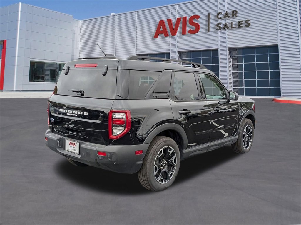 Used 2025 Ford Bronco Sport Outer Banks image 6