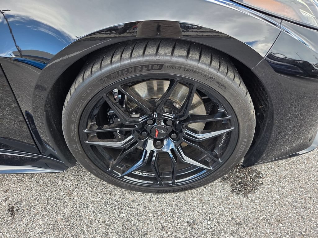 Used 2026 Chevrolet Corvette Z06 RWD image 17