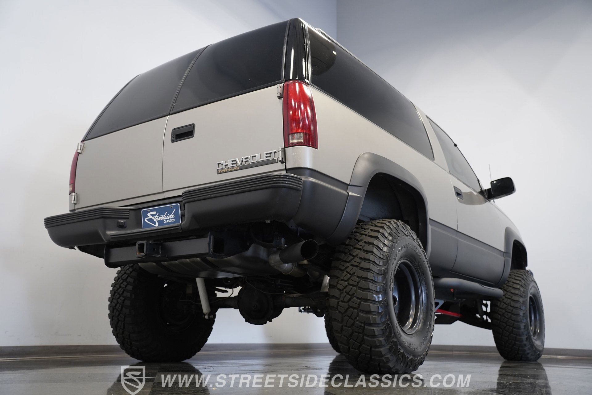 Used 1999 Chevrolet Tahoe 4WD 2-Door w/ Preferred Equipment Group image 23