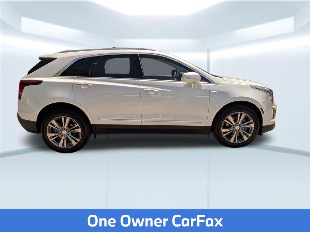 Used 2025 Cadillac XT5 Premium Luxury image 8