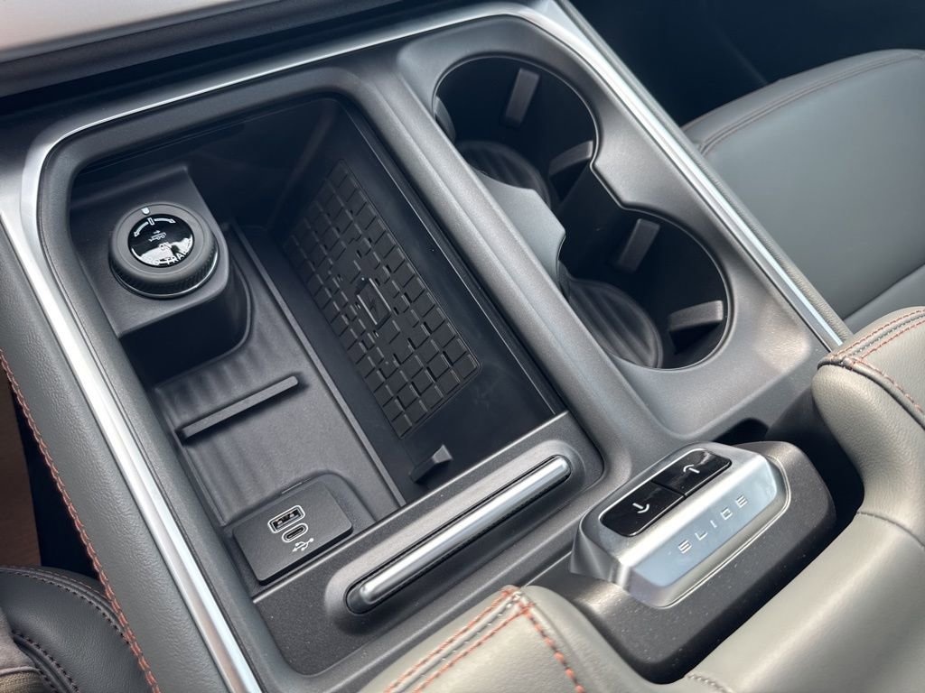 New 2025 Ford Expedition Active AWD/4WD image 24