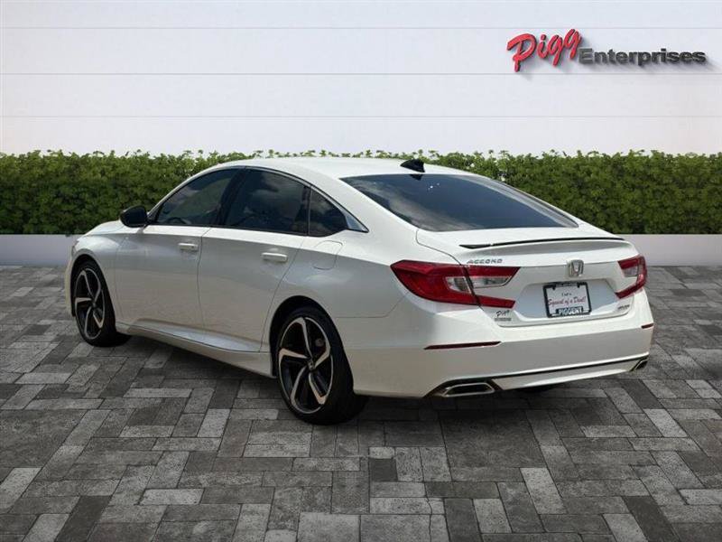 Used 2022 Honda Accord Sport image 2