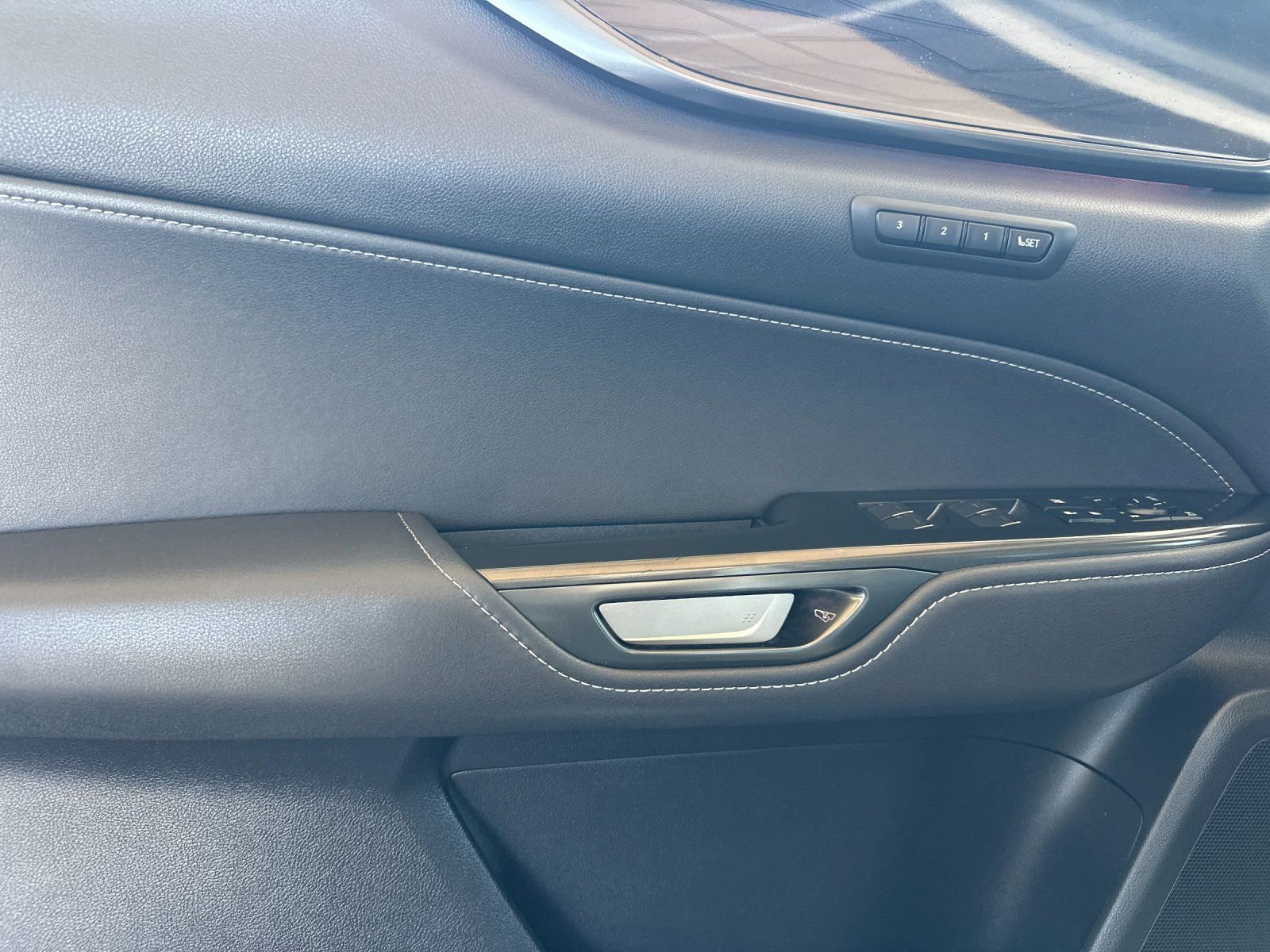 Used 2022 Lexus NX 350h AWD image 11