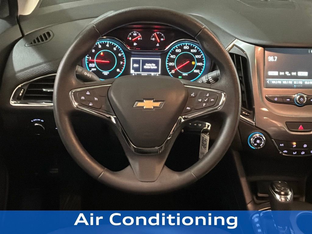 Used 2017 Chevrolet Cruze LT image 11