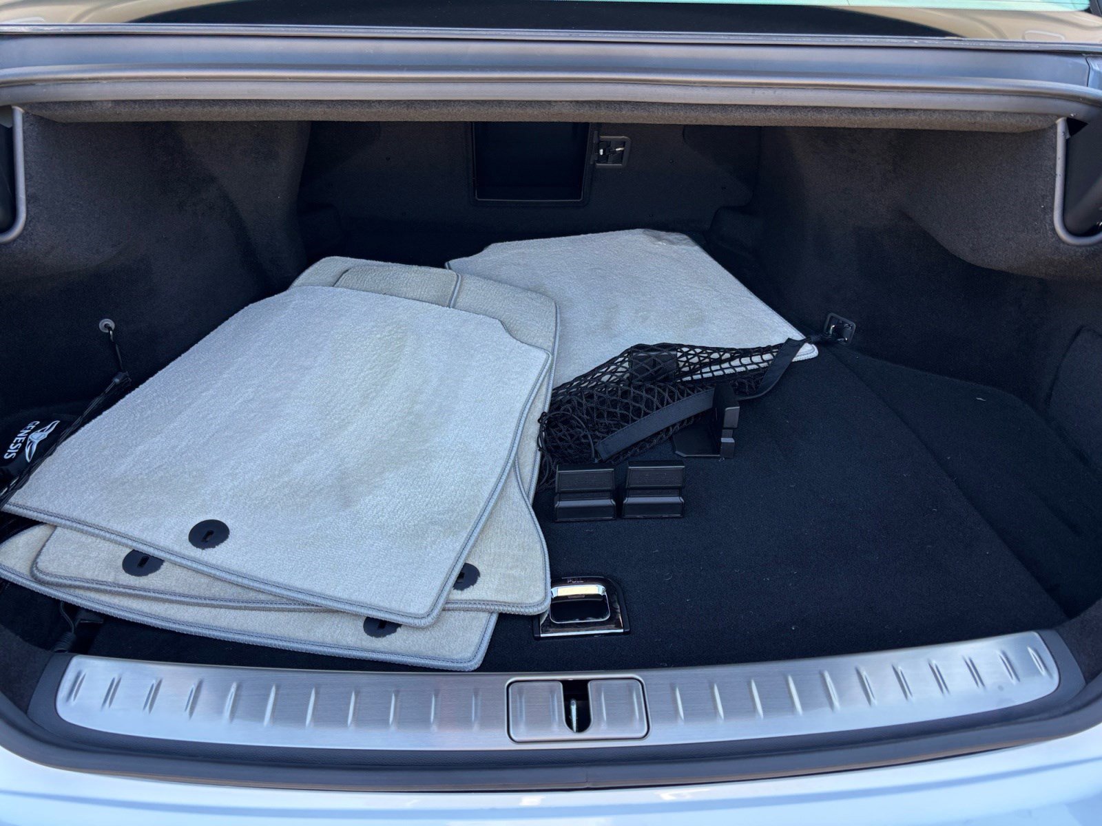 Used 2025 Genesis G90 3.5T image 16