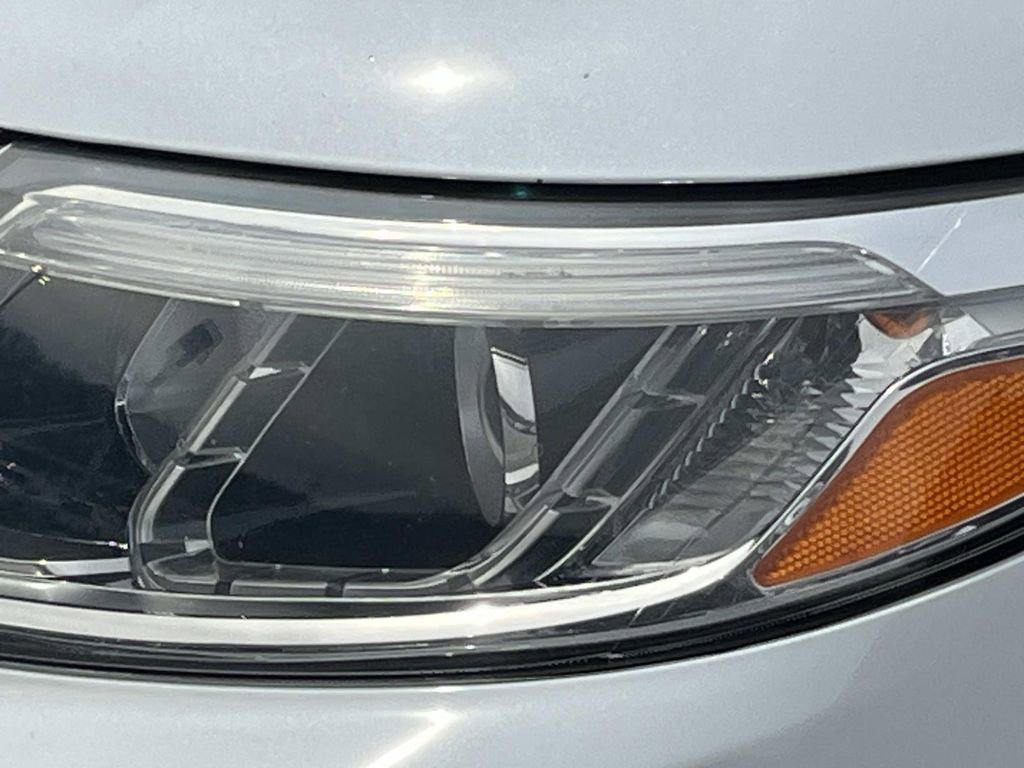 Used 2015 Kia Sorento LX image 9