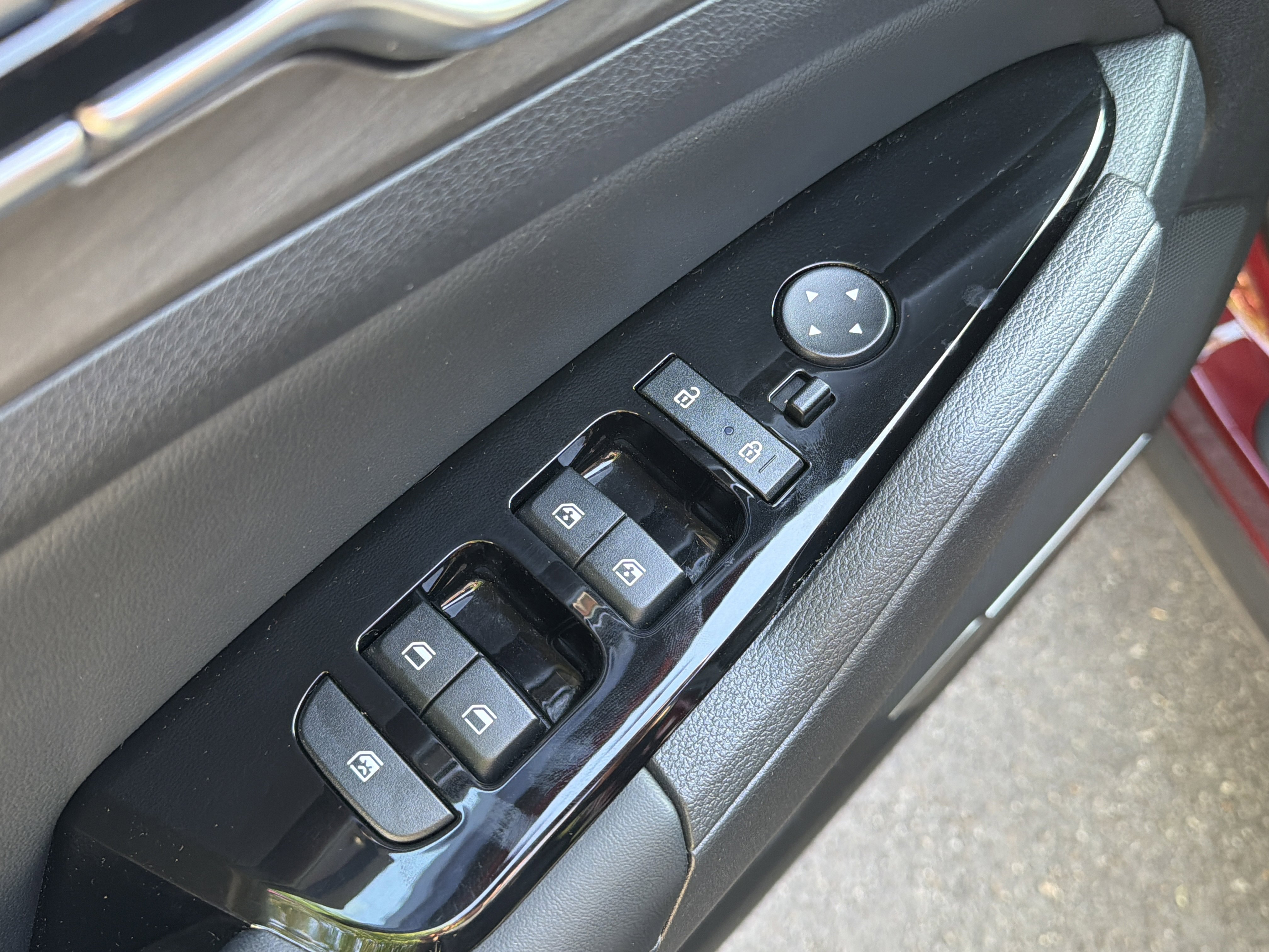 Used 2025 Kia Sportage X-Line AWD/4WD image 15