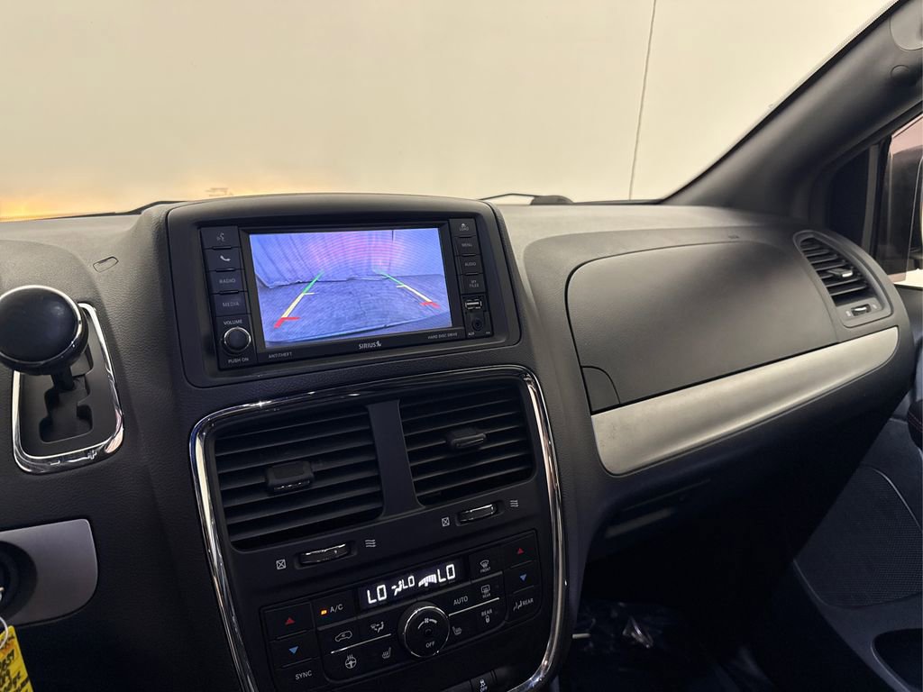 Used 2019 Dodge Grand Caravan GT image 39