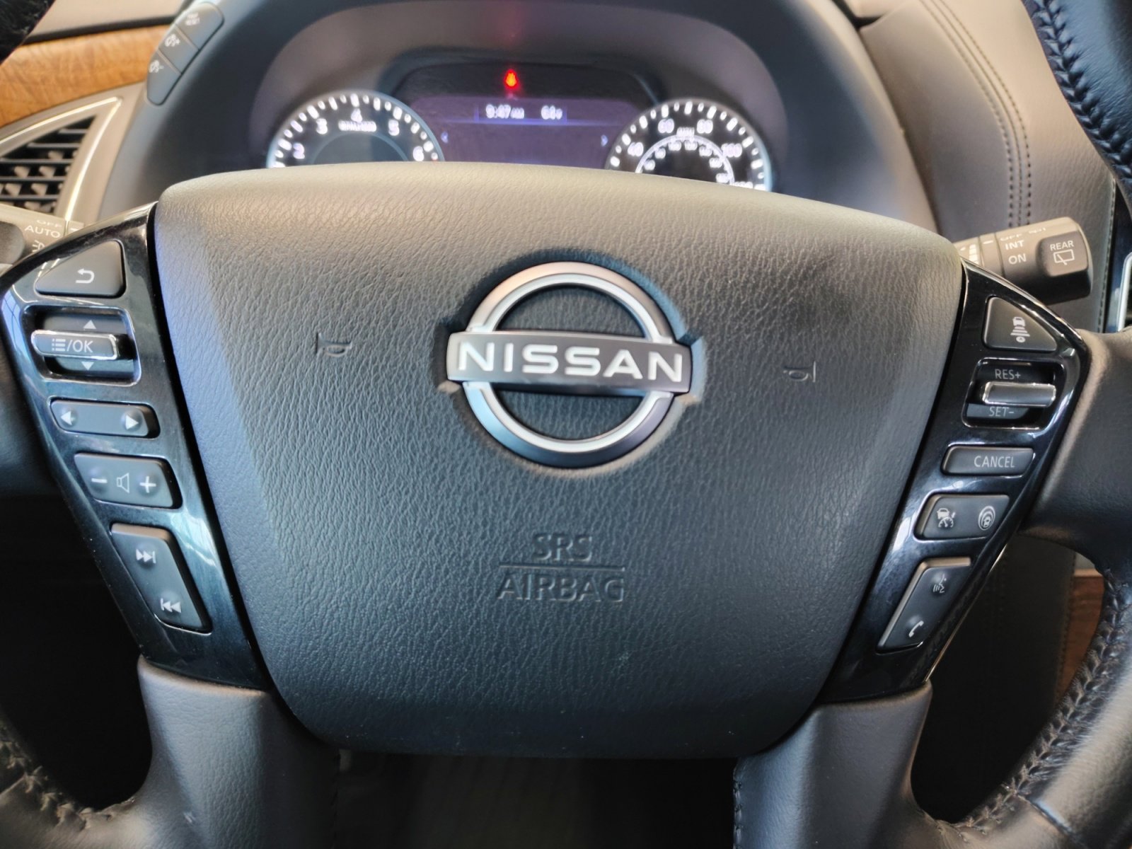 Used 2022 Nissan Armada SL image 19