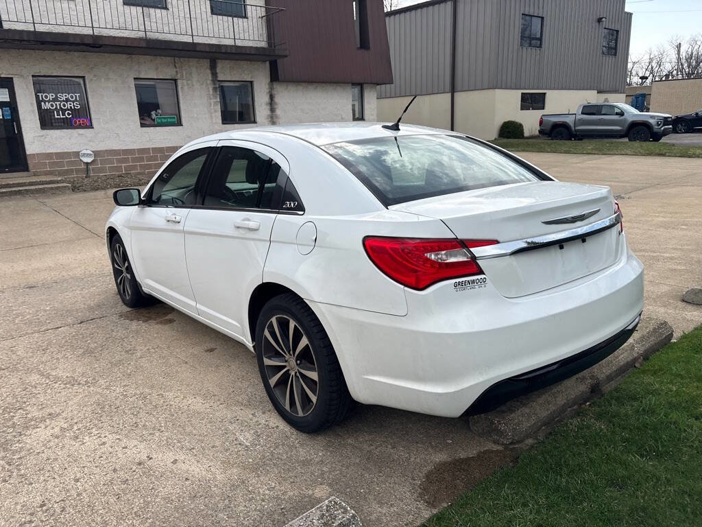 Used 2013 Chrysler 200 Touring w/ S Exterior Appearance Pkg image 5