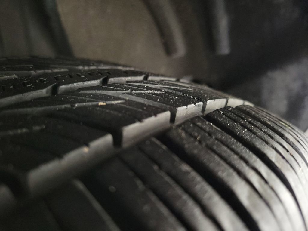 Used 2017 Buick Encore Premium w/ Experience Buick Package image 12