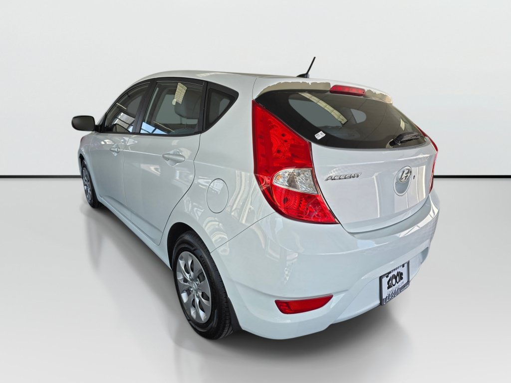 Used 2016 Hyundai Accent SE FWD image 3
