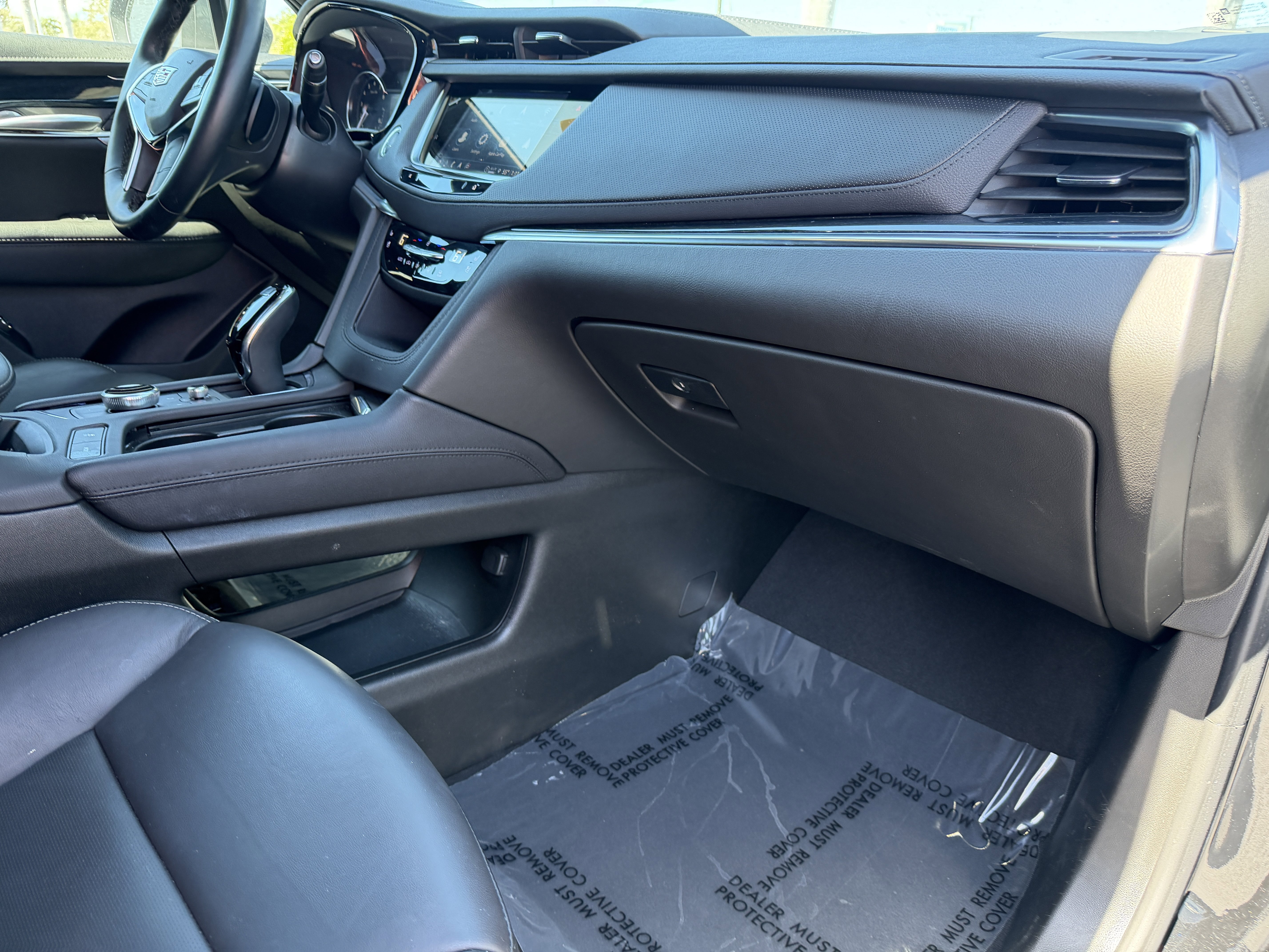 Certified 2025 Cadillac XT5 Premium Luxury AWD/4WD image 12