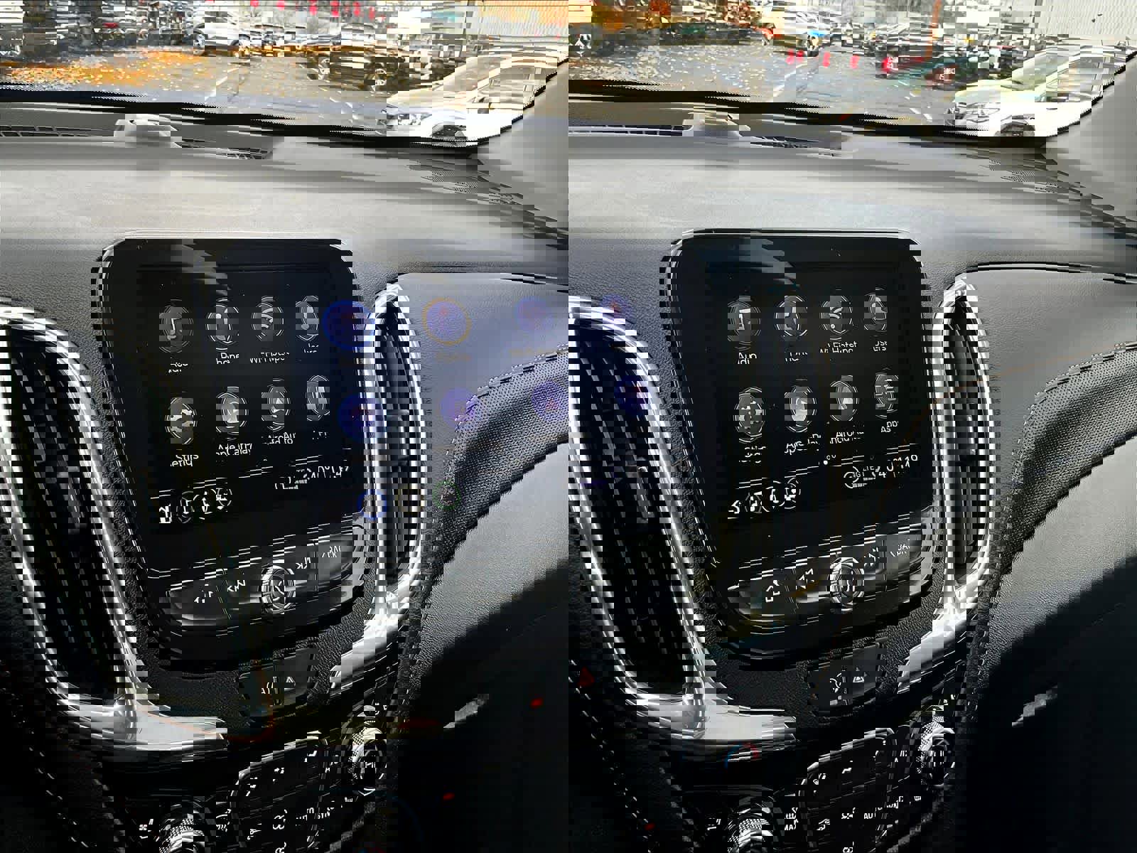 Used 2022 Chevrolet Equinox Premier image 18