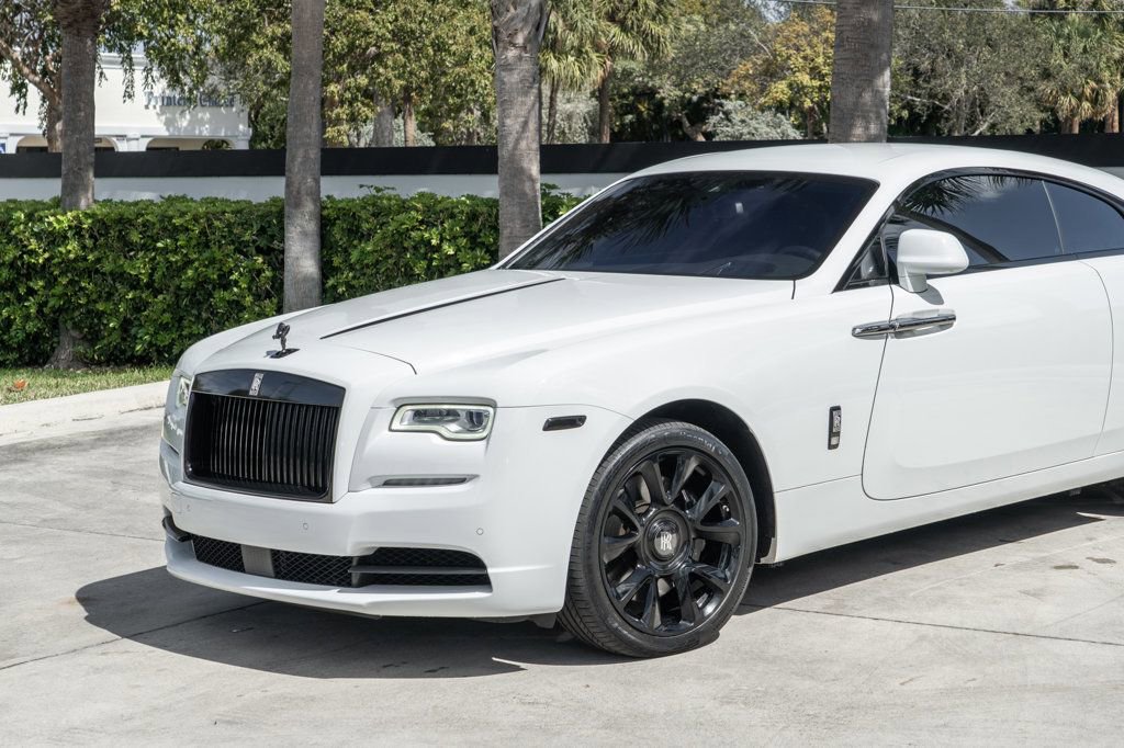 Used 2019 Rolls-Royce Wraith image 2