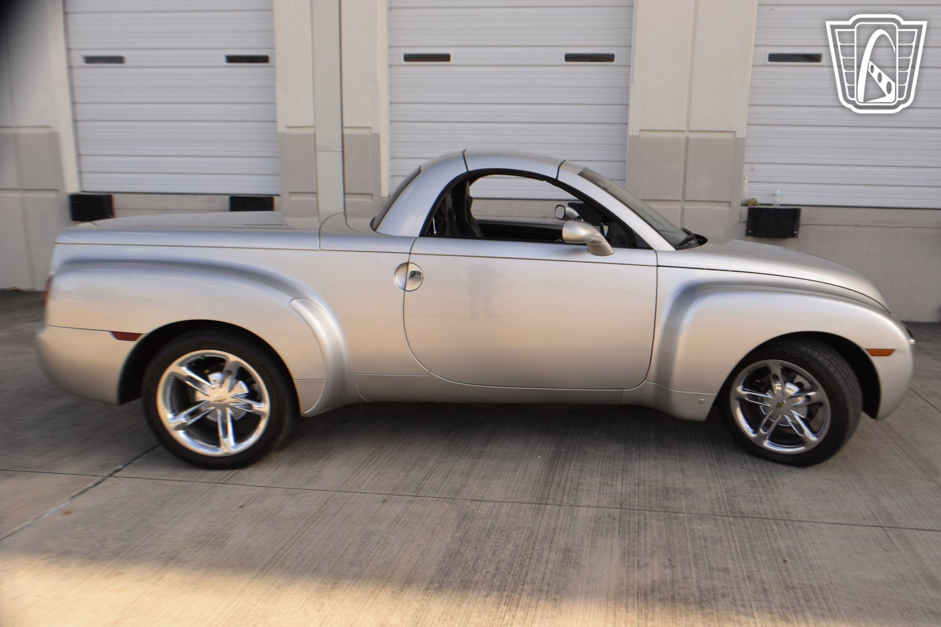 Used 2006 Chevrolet SSR w/ Preferred Equipment Group RWD image 25